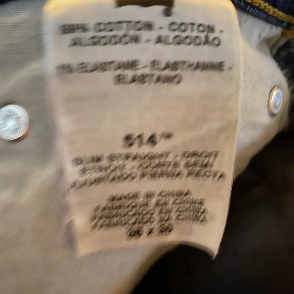 Levis - Picture 2 of 2